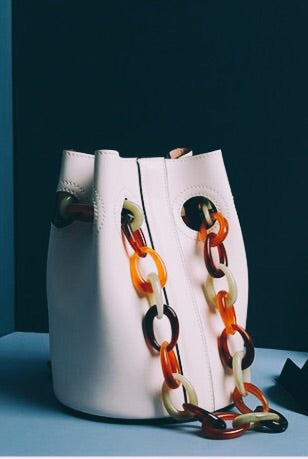 Courtney Bucket - WHITE